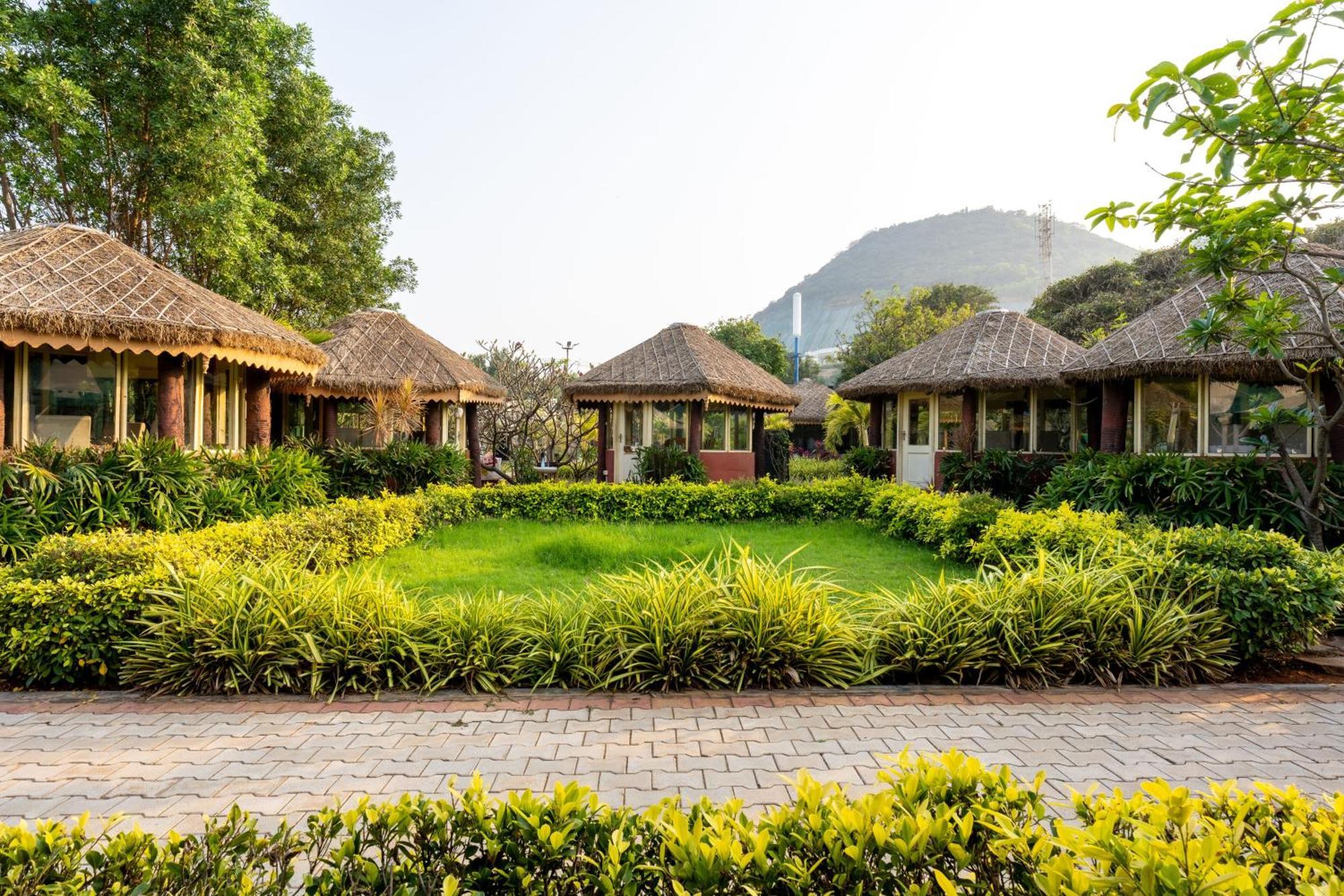 Shore Front Resort Visakhapatnam Extérieur photo